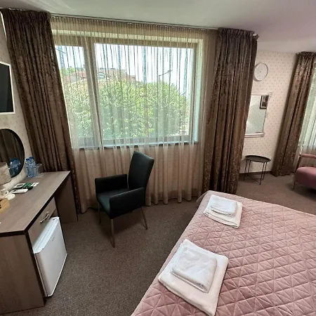 аврора Отель Хасково