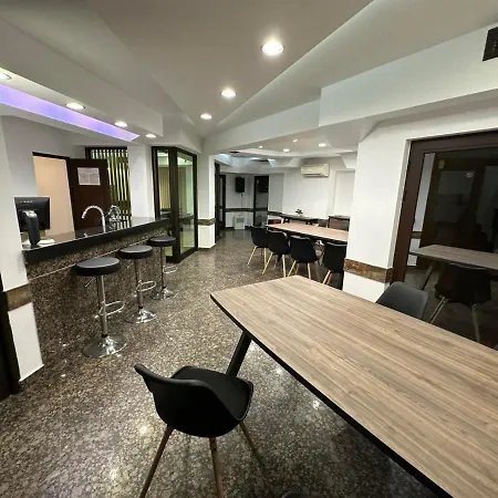 аврора 酒店