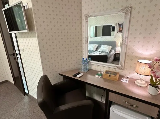 Hotell аврора 2*